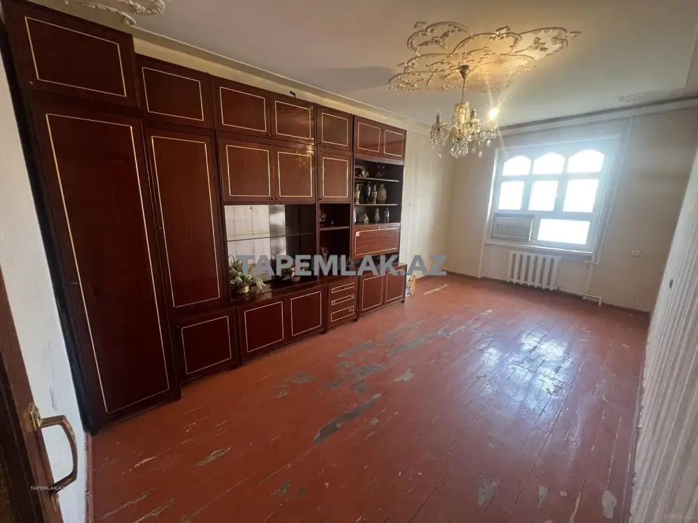 Satılır 3 otaqlı 75 m² Köhnə tikili - Suraxanı