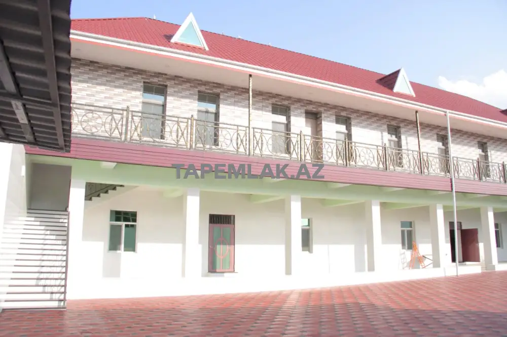 Satılır 17 otaqlı 10000 m² Həyət evi