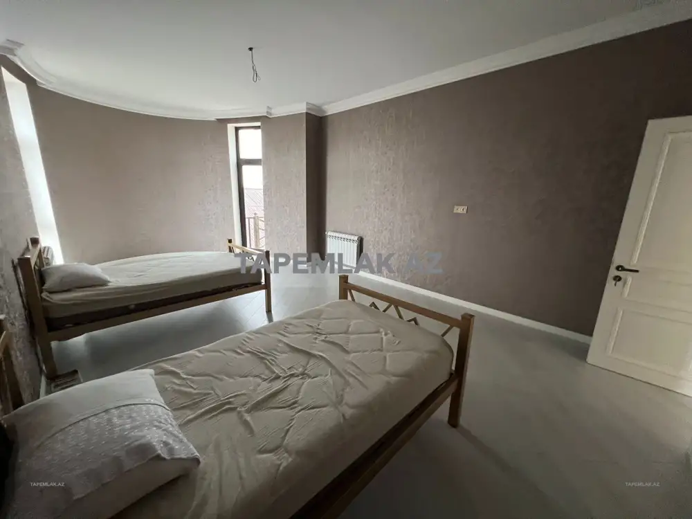 Satılır 6 otaqlı 300 m² Həyət evi - Abşeron